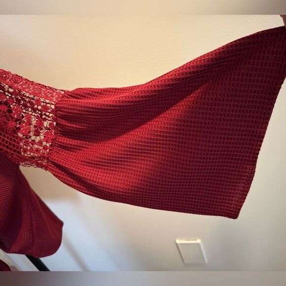 Cardigan top In Burgandy color size XL NWOT - Picture 5 of 10